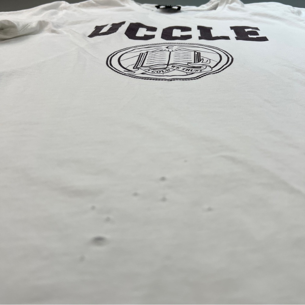 APC Tee Shirt UCCLE IN GOD WE TRUST graphic tee - Picture 5 of 8